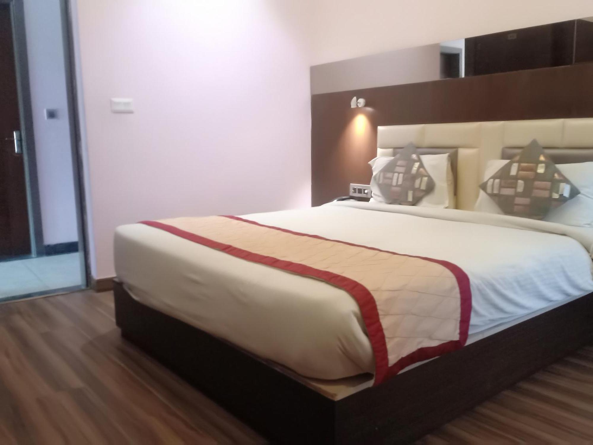 Hotel Rudra Vilas Agra  Extérieur photo